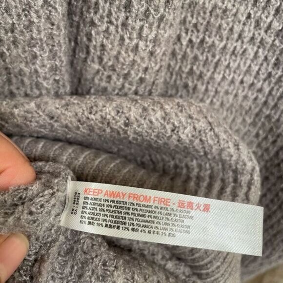 Free People C.O.Z.Y. Long Stretchy Oversized Tunic Sweater Gray Purple M/L NWT - Picture 7 of 10